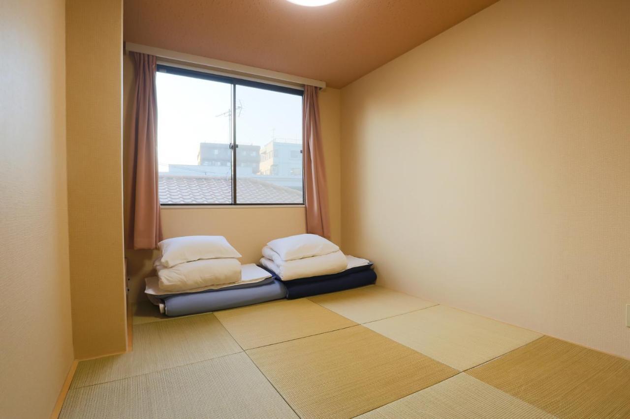 Hostel East Blue Kasai Tokyo Esterno foto
